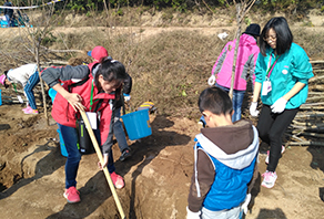 青島永旺20周年紀念林植樹落幕