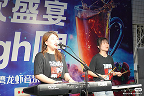 感受商場中的音樂會—青島永旺打造藝術(shù)商圈夏日音樂會精彩呈現(xiàn)